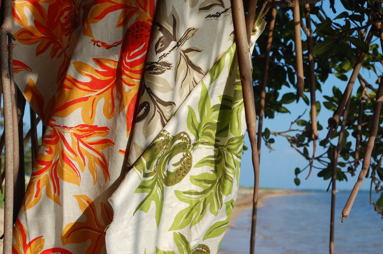 BREADFRUIT - Green on cotton linen union (3.5m) - Image 4