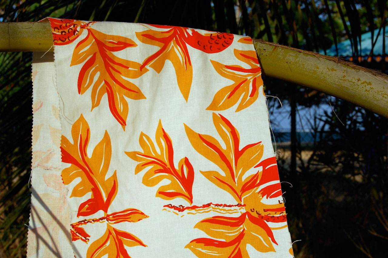 BREADFRUIT - Red on linen (6m) - Image 4