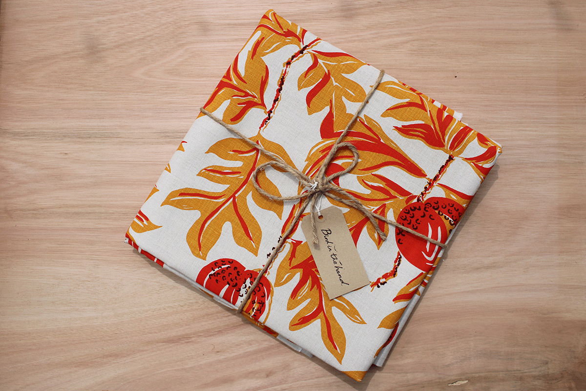 BREADFRUIT - Red on linen (6m)
