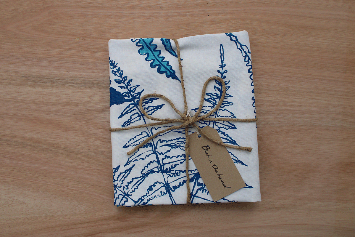 FERNS - Blue on cotton linen union (0.85m)