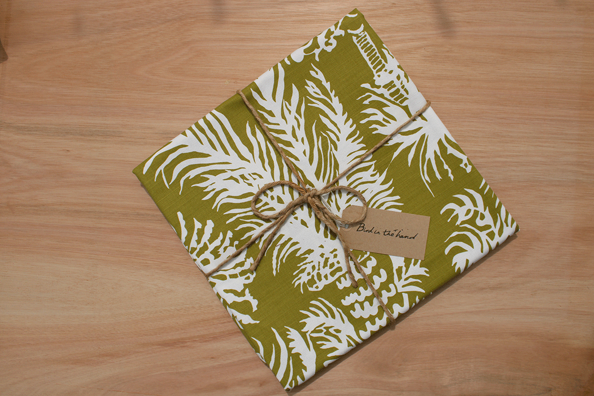 PALMS - Olive on cotton linen union (2.2m)